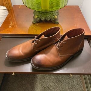 Johnston & Murphy Authentic Leather Chukka